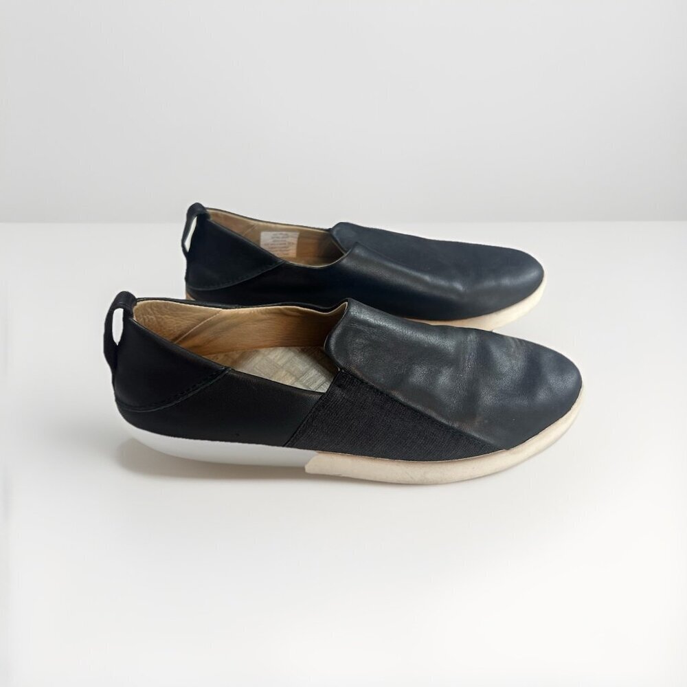 Olukai Women's Malua Slip On Size 8.5 Black Leather Boat Shoes